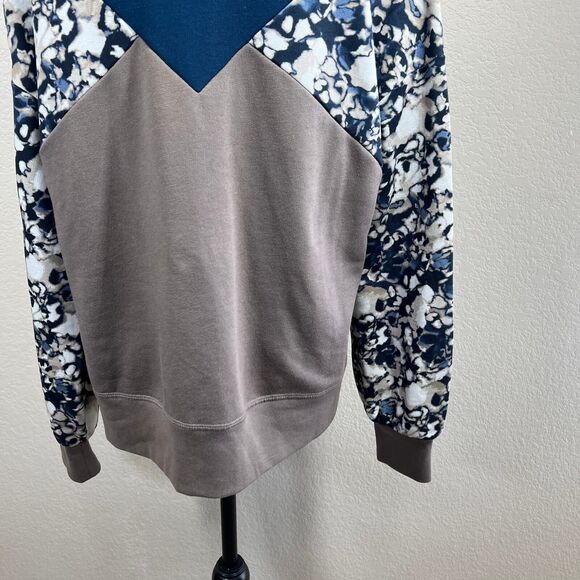 Sweaty Betty Balham Camo Long Sleeve Colorblock Sweatshirt Loose Fit size L gym - Picture 15 of 16